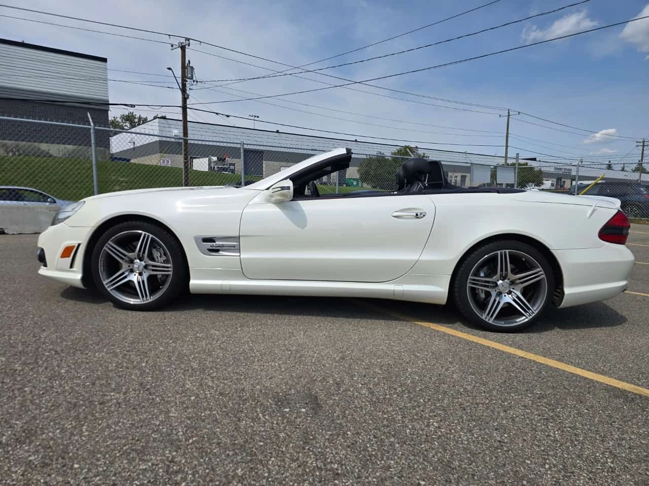 Mercedes-Benz SL 63 AMG CABRIO / CARFAX / АВТОКРЕДИТ , снимка 2 - Автомобили и джипове - 55612823