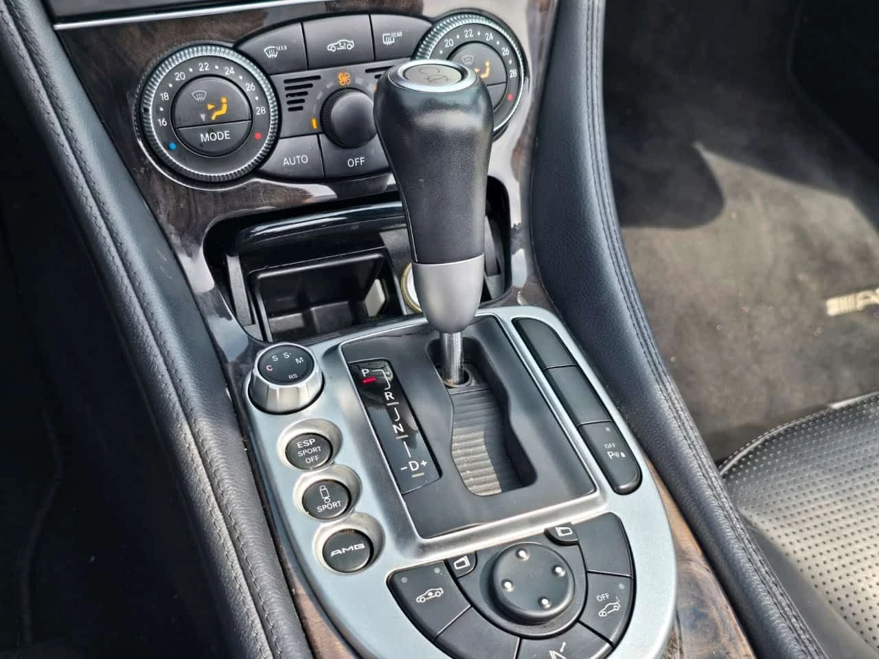 Mercedes-Benz SL 63 AMG CABRIO / CARFAX / АВТОКРЕДИТ , снимка 9 - Автомобили и джипове - 55612823