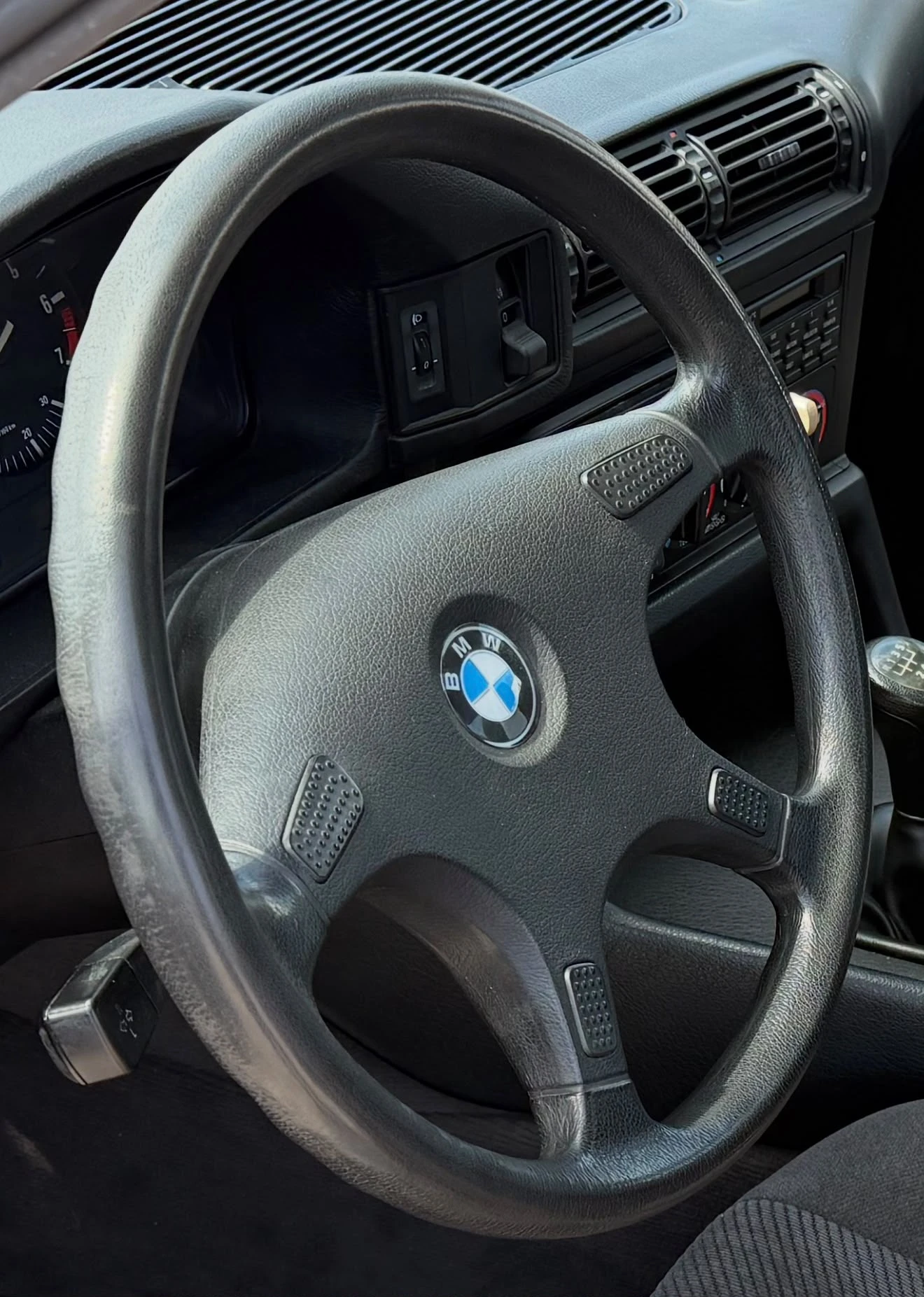 BMW 520 i, снимка 17 - Автомобили и джипове - 55615678