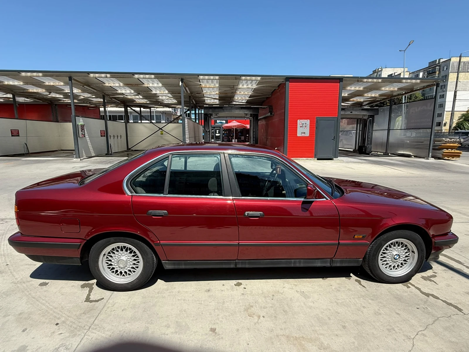 BMW 520 i, снимка 5 - Автомобили и джипове - 55615678