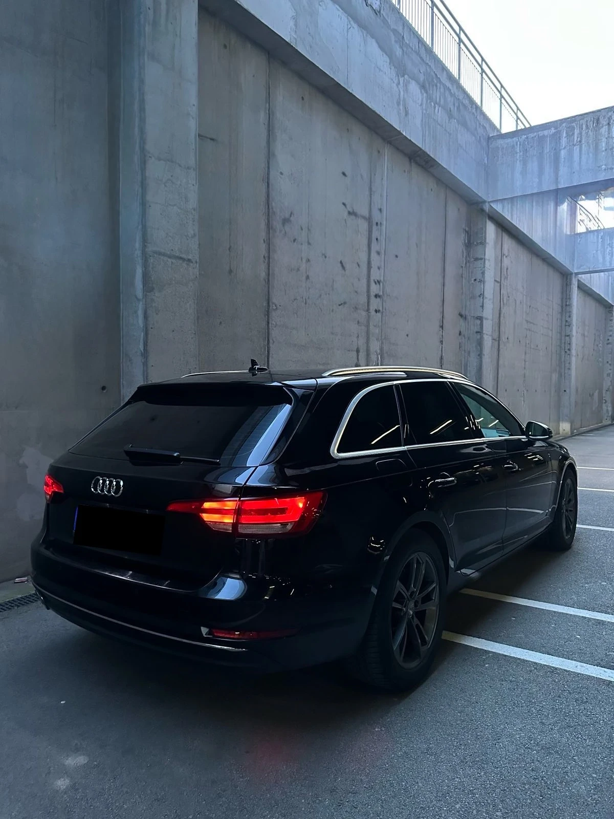Audi A4 2.0 TDI, снимка 2 - Автомобили и джипове - 55748394