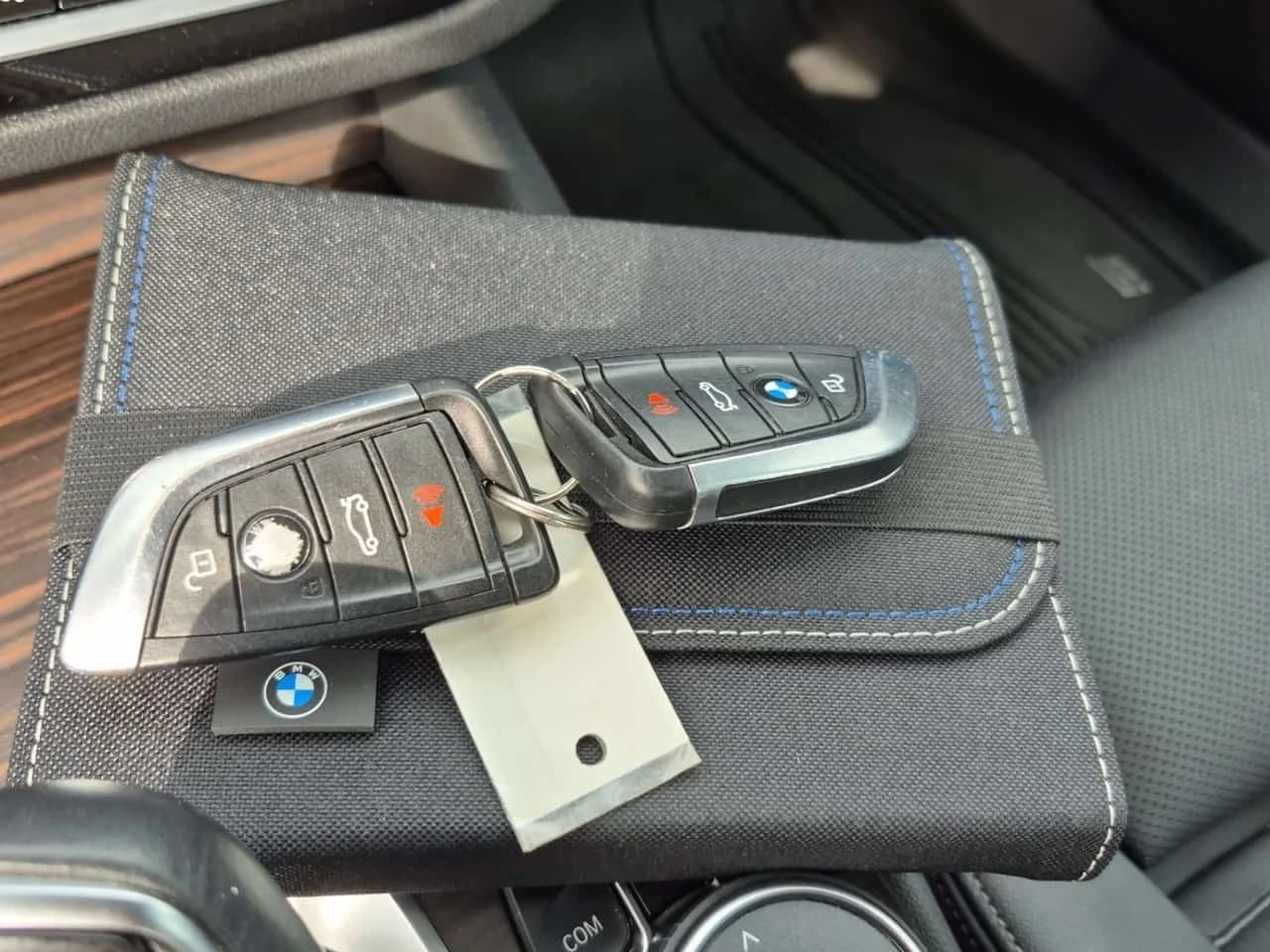 BMW 530E * XDRIVE * M SPORT * FACELIFT * CARFAX * , снимка 10 - Автомобили и джипове - 56228502
