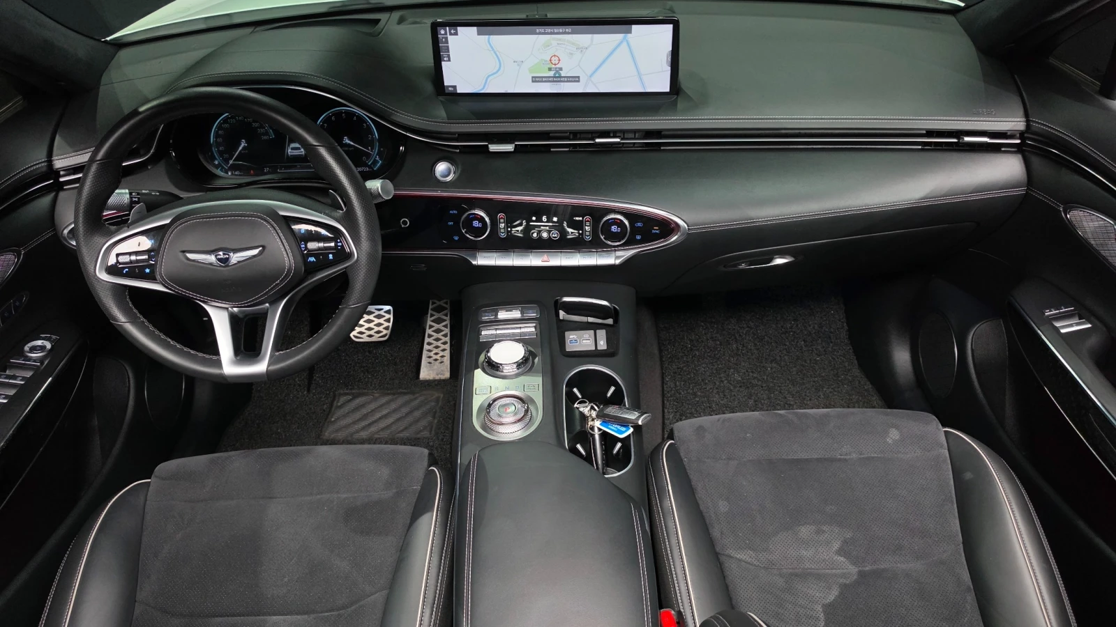 Genesis GV70 2022 2.5T AWD, снимка 13 - Автомобили и джипове - 56285746
