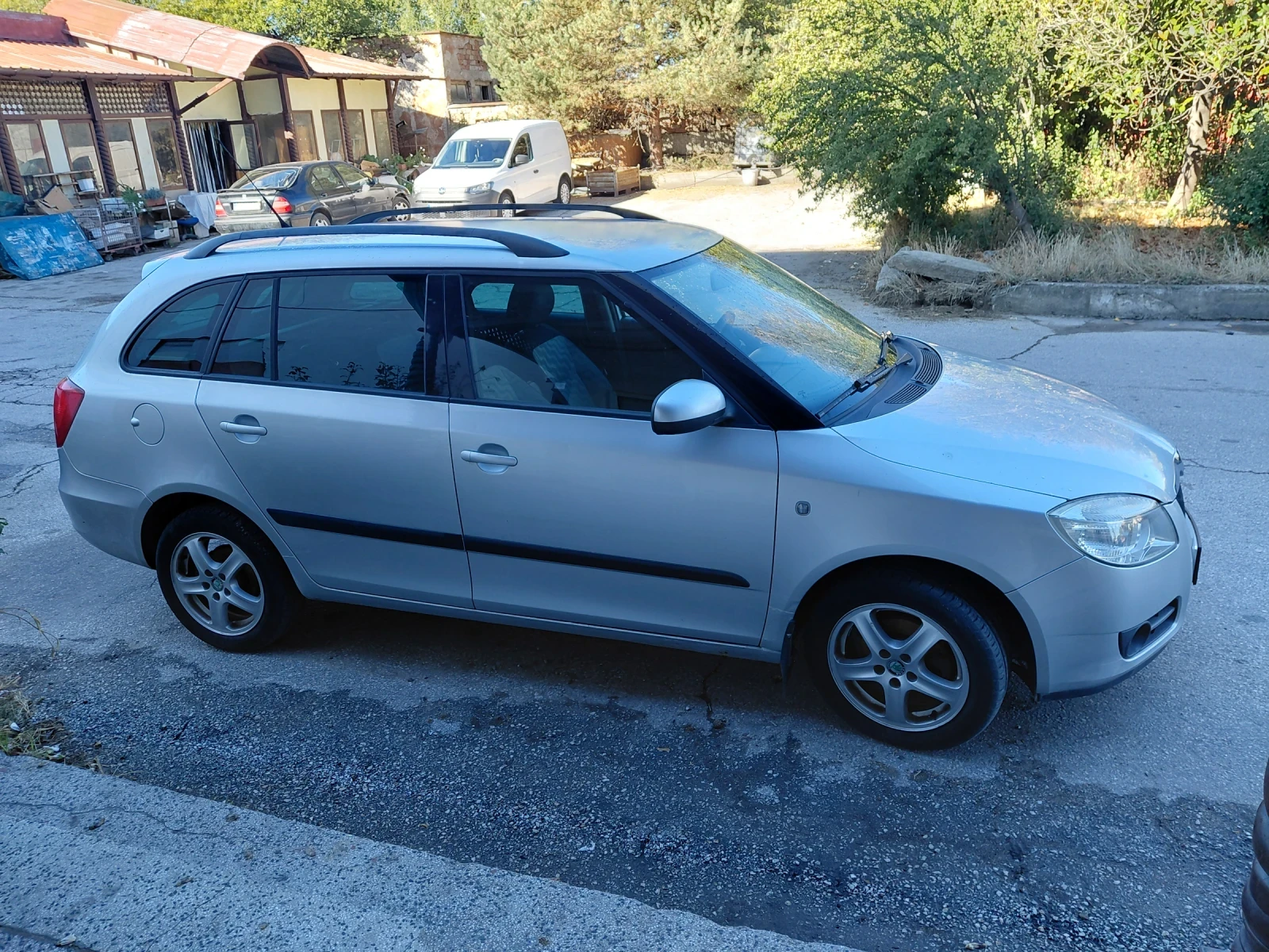Skoda Fabia, снимка 4 - Автомобили и джипове - 56541151