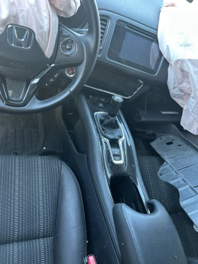 Honda Hr-v 1.5i, снимка 6 - Автомобили и джипове - 53647820