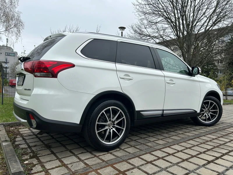 Mitsubishi Outlander, снимка 1 - Автомобили и джипове - 47425795