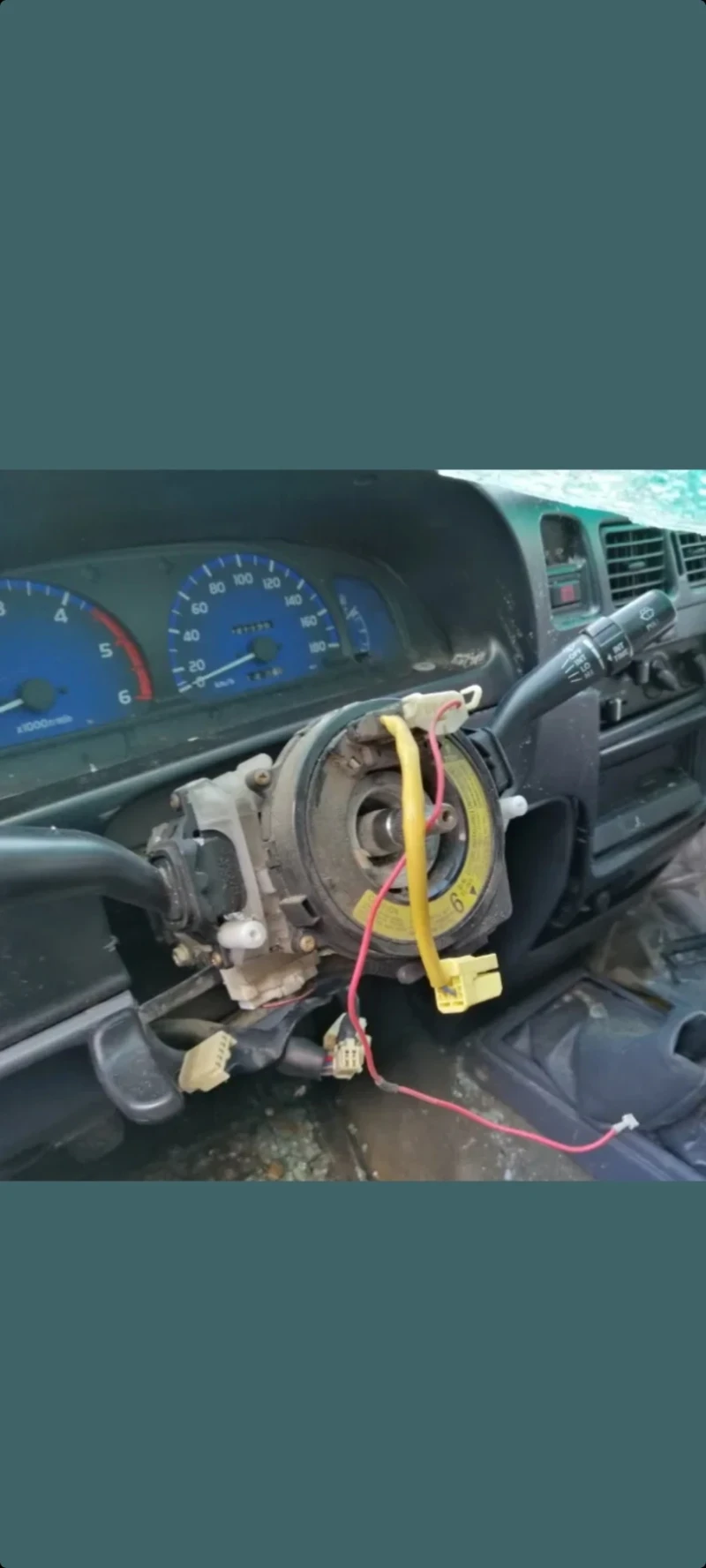 Toyota Hilux 2.5 d4d, снимка 3 - Автомобили и джипове - 53331611