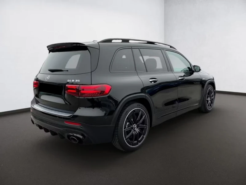 Mercedes-Benz GLB GLB 35 AMG M PREMIUM* 7-Sitze* Pano, снимка 2 - Автомобили и джипове - 53005234