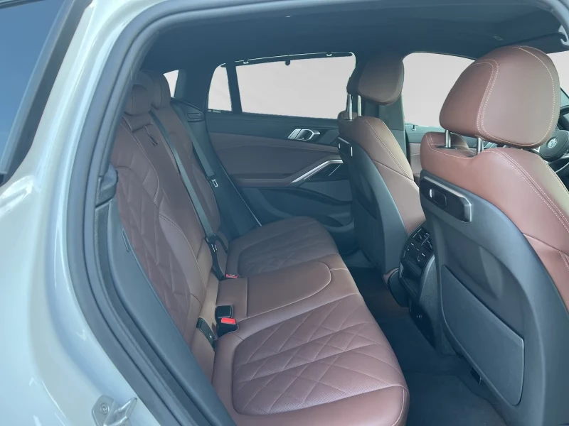 BMW X6 M60/530HP/xDRIVE/PRO/360/H&K/HUD/912v, снимка 11 - Автомобили и джипове - 53362486