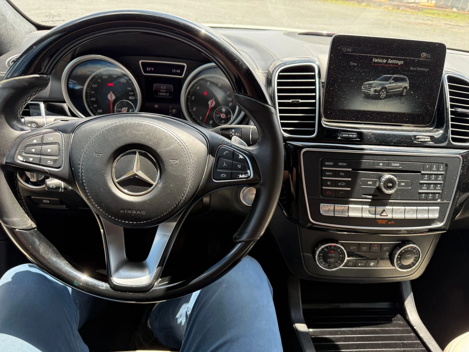 Mercedes-Benz GLS 500 AMG* Designo* Distronic* Масаж* Обдухване* Подгрев - изображение 8