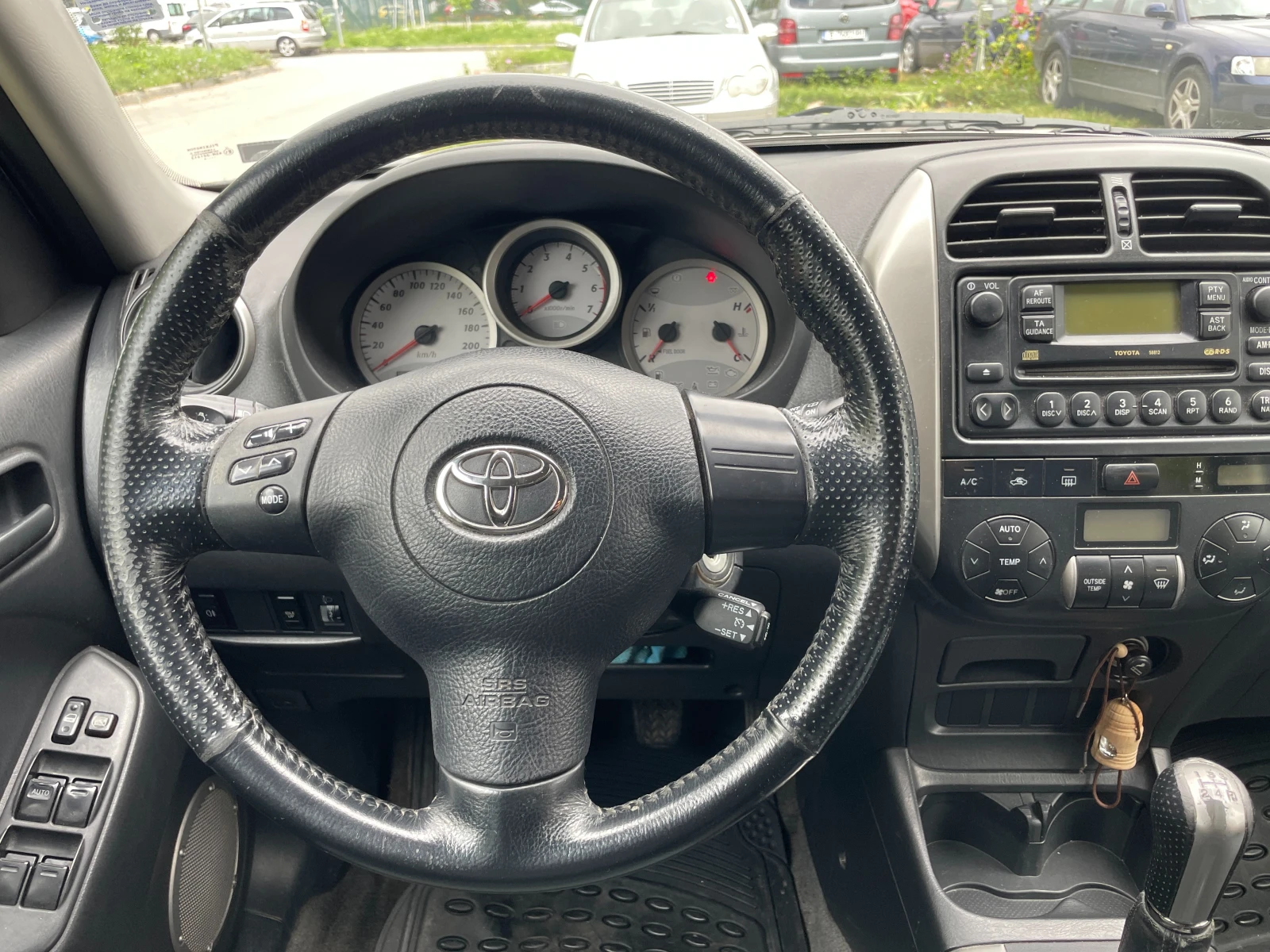 Toyota Rav4  - изображение 8