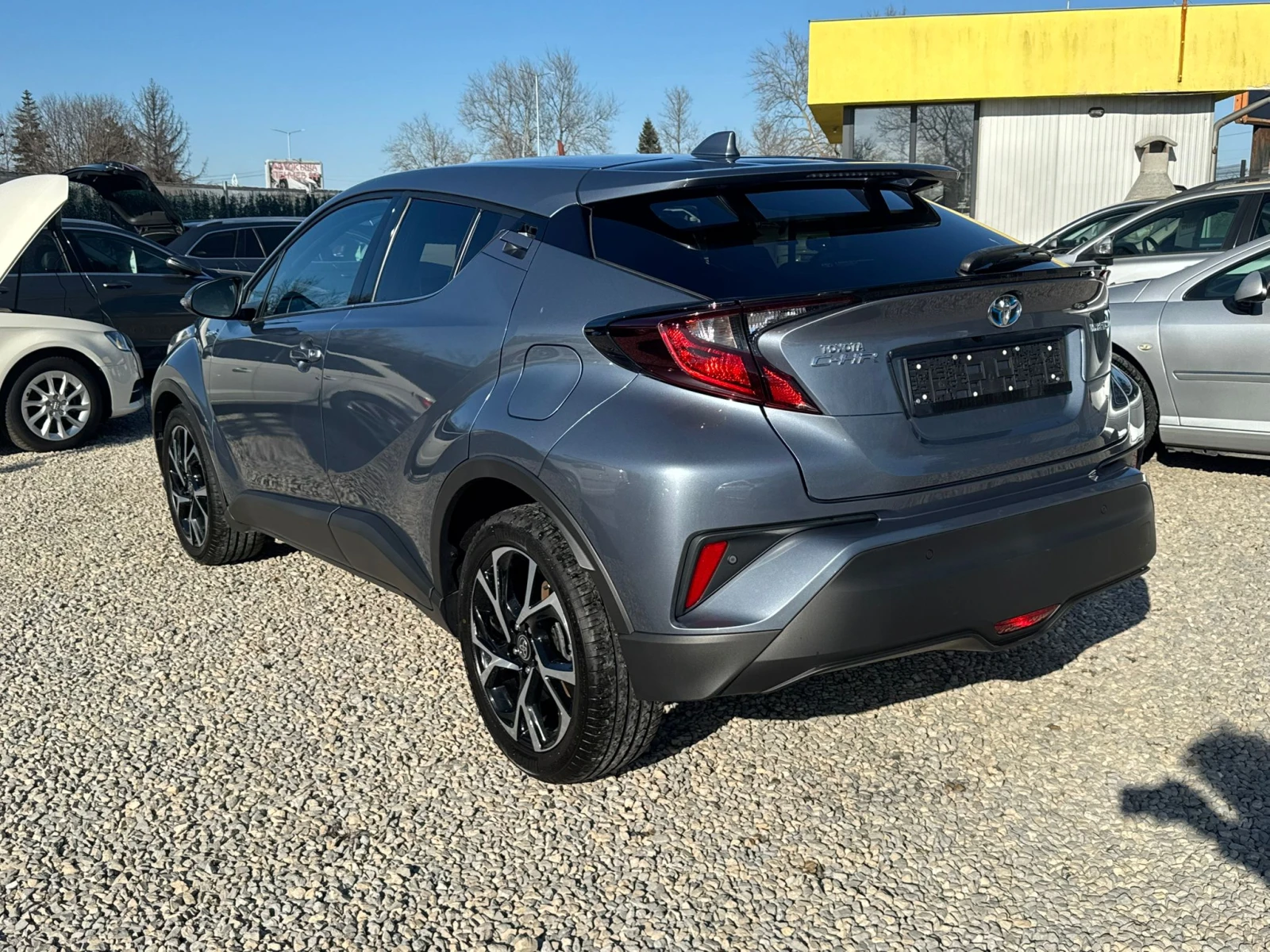 Toyota C-HR /ГАРАНЦИЯ ТОЙОТА, снимка 4 - Автомобили и джипове - 53482832