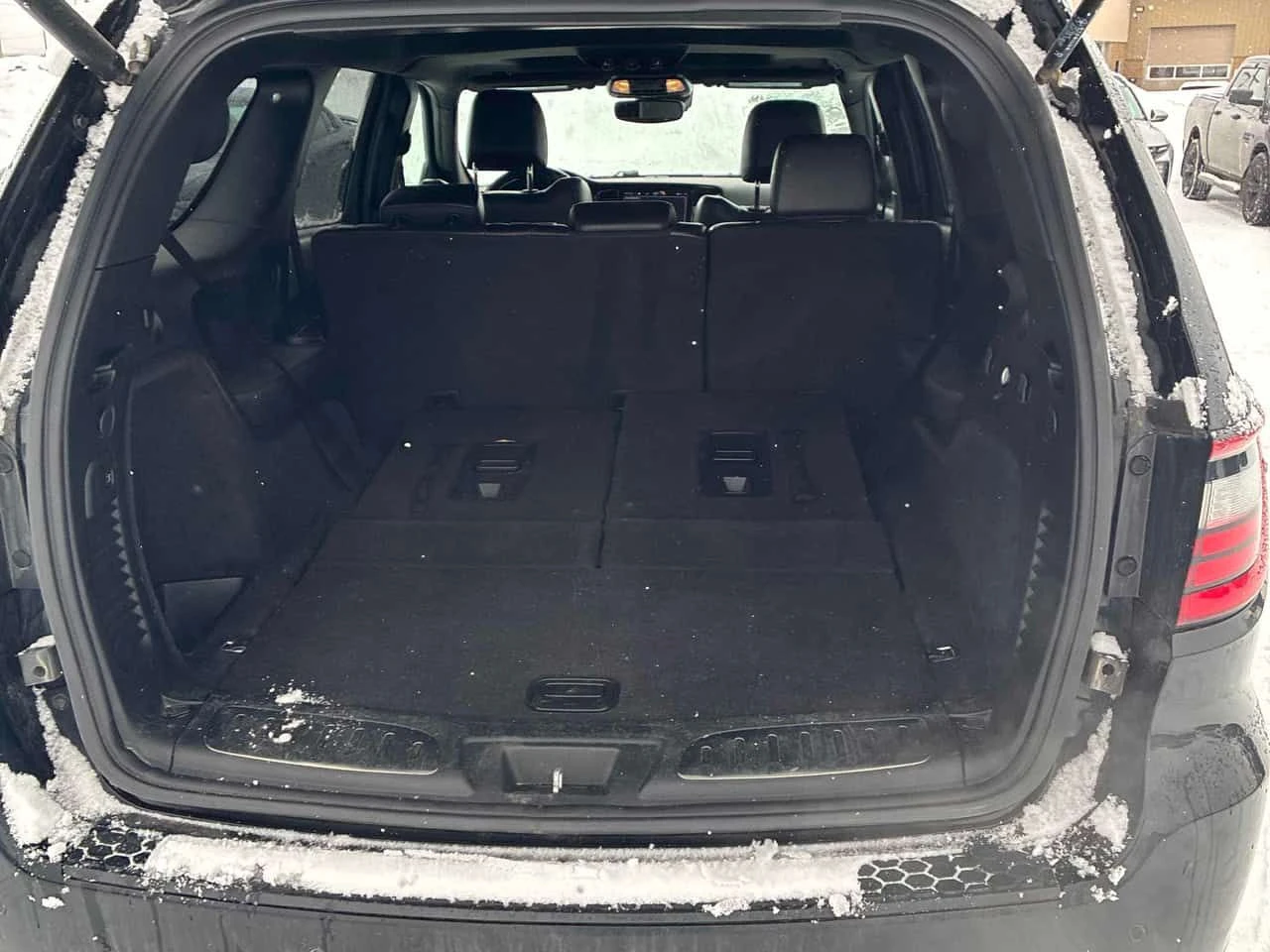 Dodge Durango * R/T Plus AWD * ПАНО* ПОДГРЕВ* KEYLESS* , снимка 13 - Автомобили и джипове - 53989877