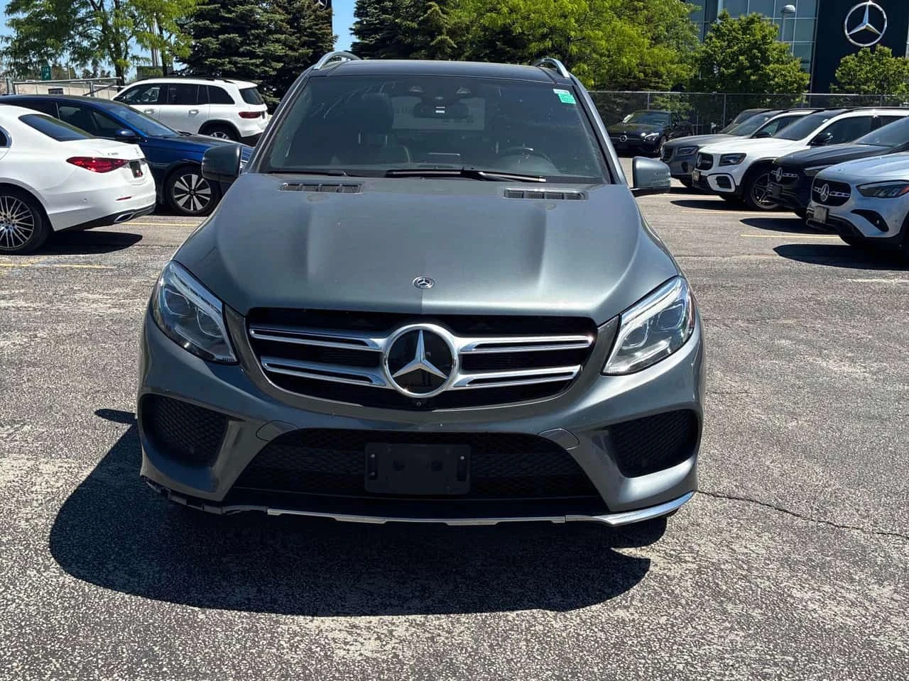 Mercedes-Benz GLE 400 * CARFAX * ПАНОРАМА * 360 КАМЕРА * КЛИП НА МОТОРА, снимка 5 - Автомобили и джипове - 55579769