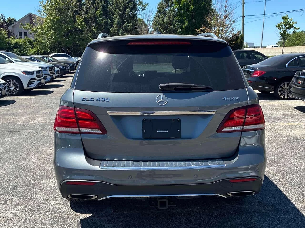 Mercedes-Benz GLE 400 * CARFAX * ПАНОРАМА * 360 КАМЕРА * КЛИП НА МОТОРА, снимка 4 - Автомобили и джипове - 55579769