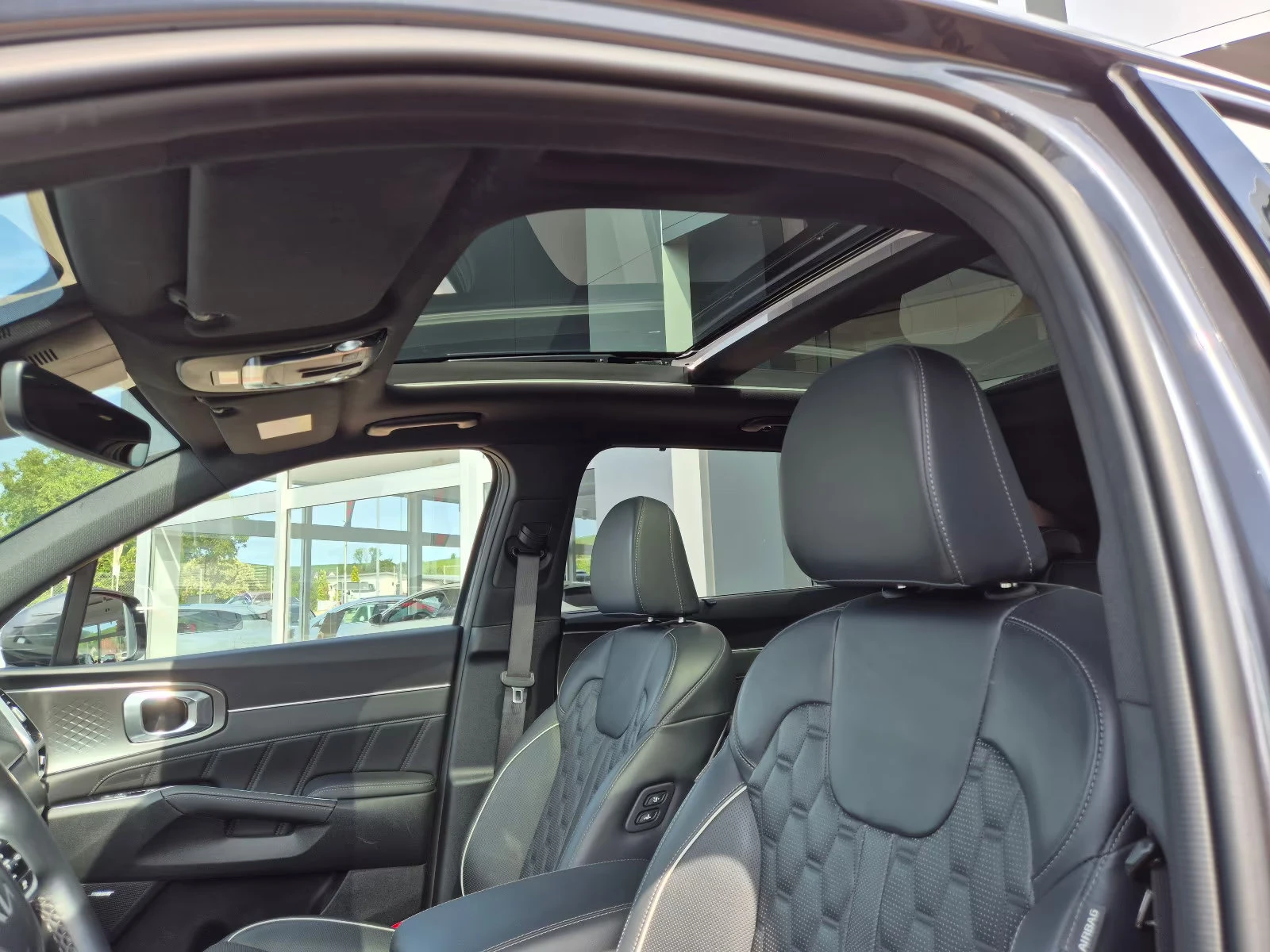 Kia Sorento PHEV/265HP/PLATINUM/4WD/PANO/360/HUD/BOSE/600q, снимка 6 - Автомобили и джипове - 55688976
