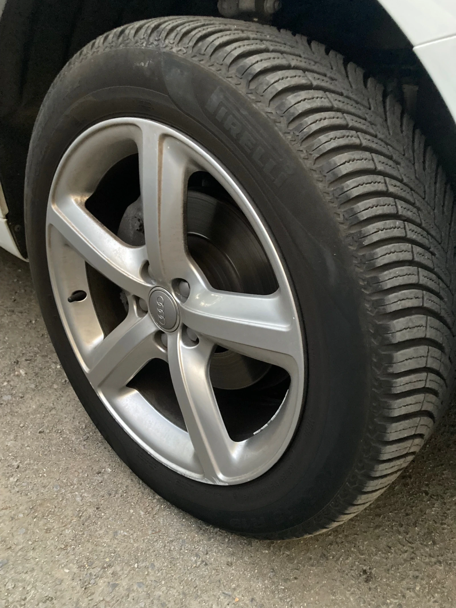 Audi Q5 Q5, снимка 15 - Автомобили и джипове - 56018580