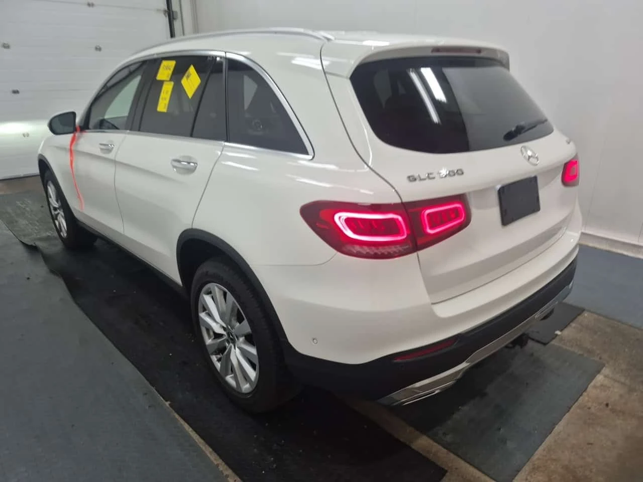 Mercedes-Benz GLC 300 | PANO| ПОДГРЕВИ| 360САМ| АМБИЕНТ| , снимка 4 - Автомобили и джипове - 56208572