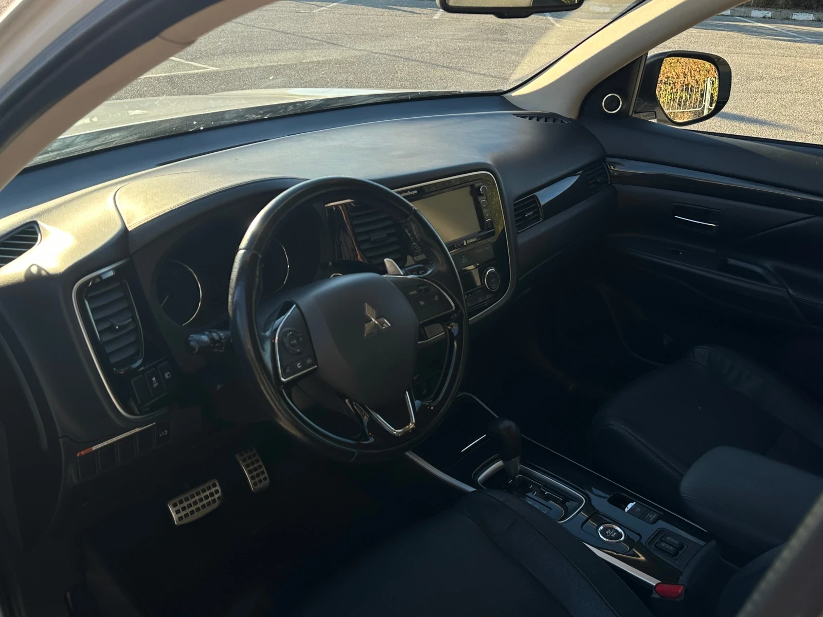 Mitsubishi Outlander, снимка 11 - Автомобили и джипове - 56350512