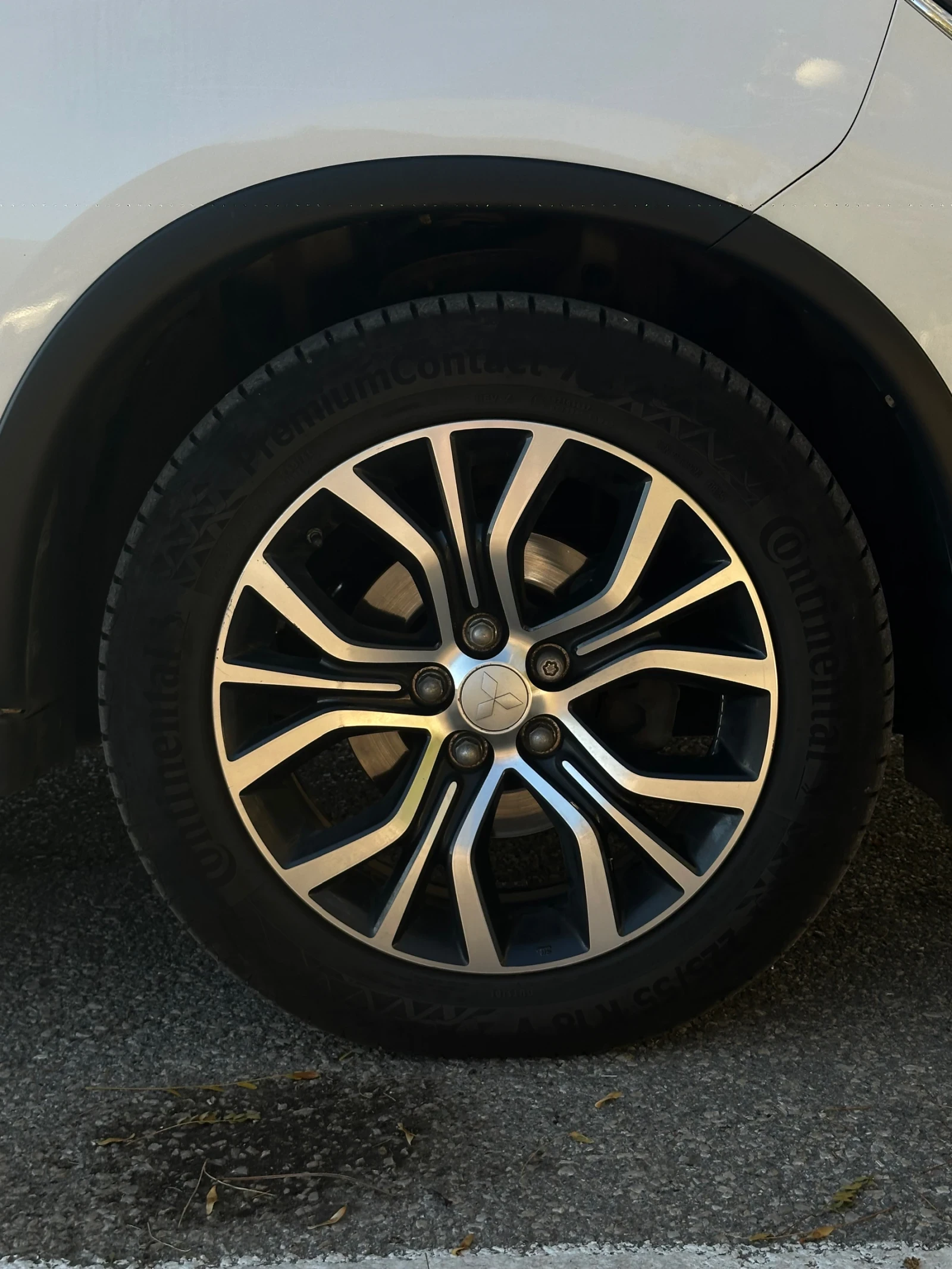 Mitsubishi Outlander, снимка 10 - Автомобили и джипове - 56350512