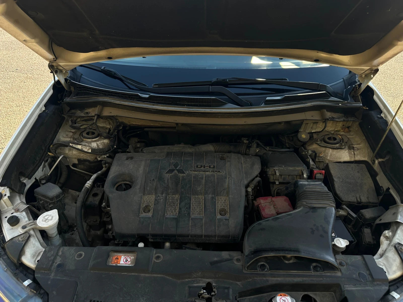Mitsubishi Outlander, снимка 17 - Автомобили и джипове - 56350512