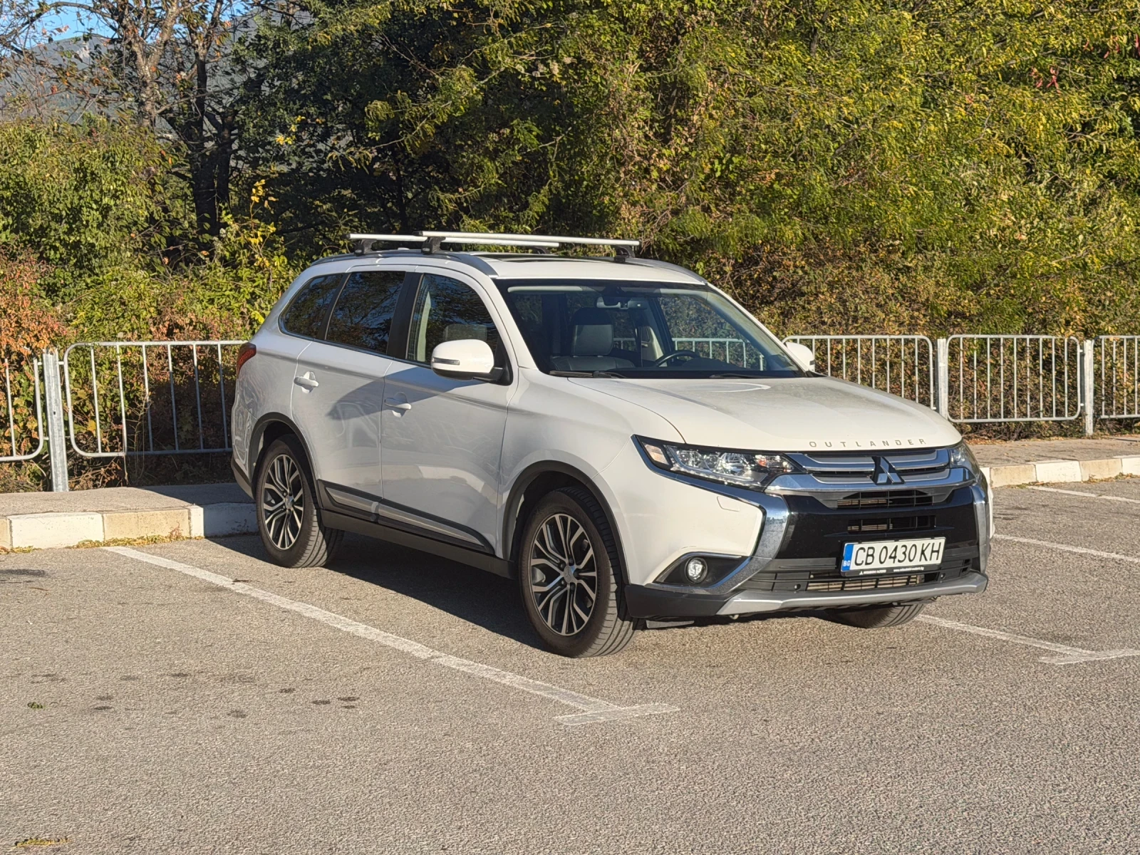 Mitsubishi Outlander, снимка 2 - Автомобили и джипове - 56350512
