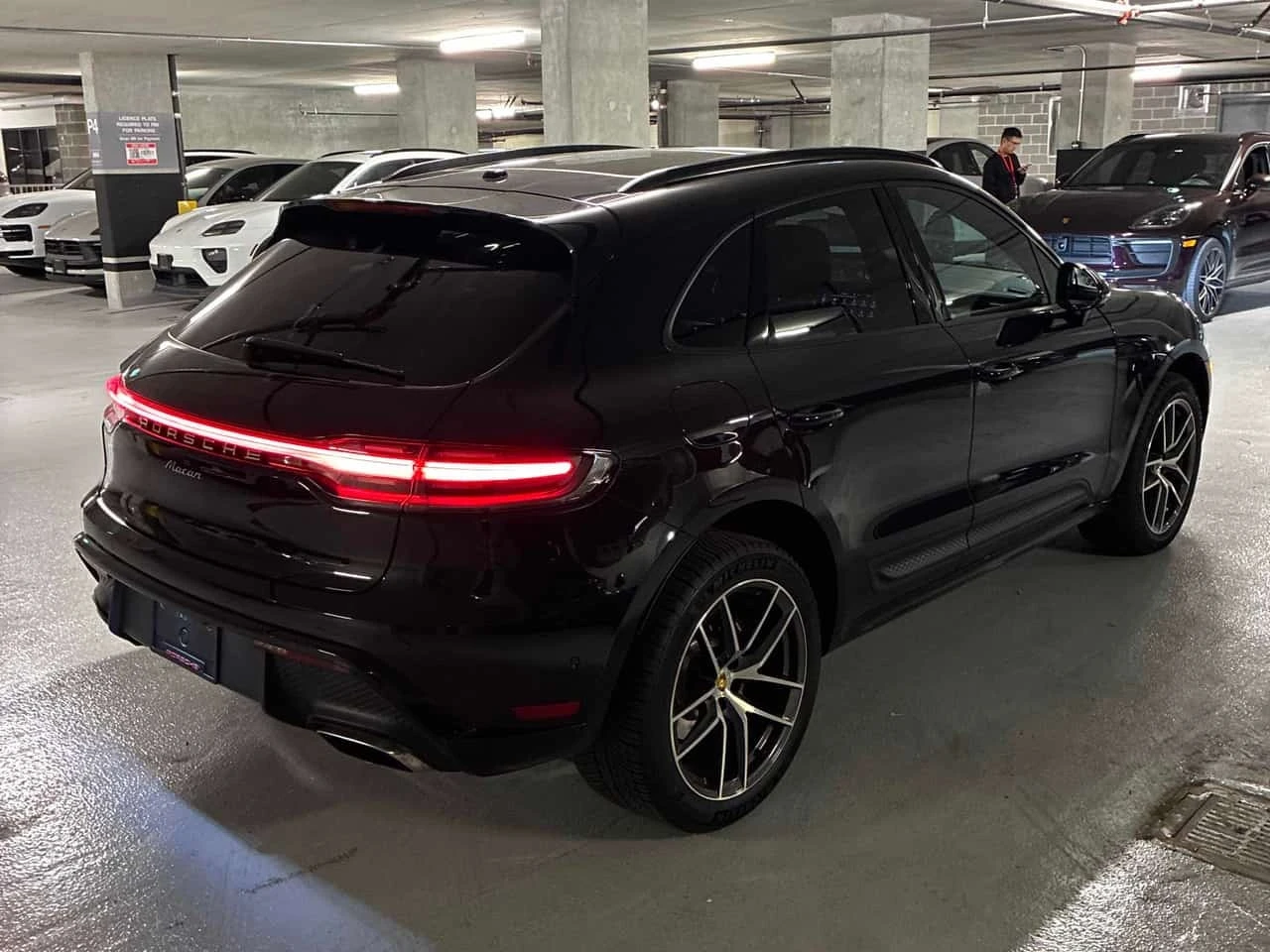 Porsche Macan AWD | CARFAX | ������ ���������������� �� PORSCHE | Mobile.bg � ����������� 4