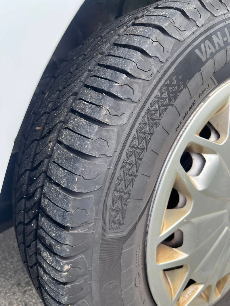 Ford Transit Custom 2.2 TDCI HLADILEN, снимка 12 - Бусове и автобуси - 52471707