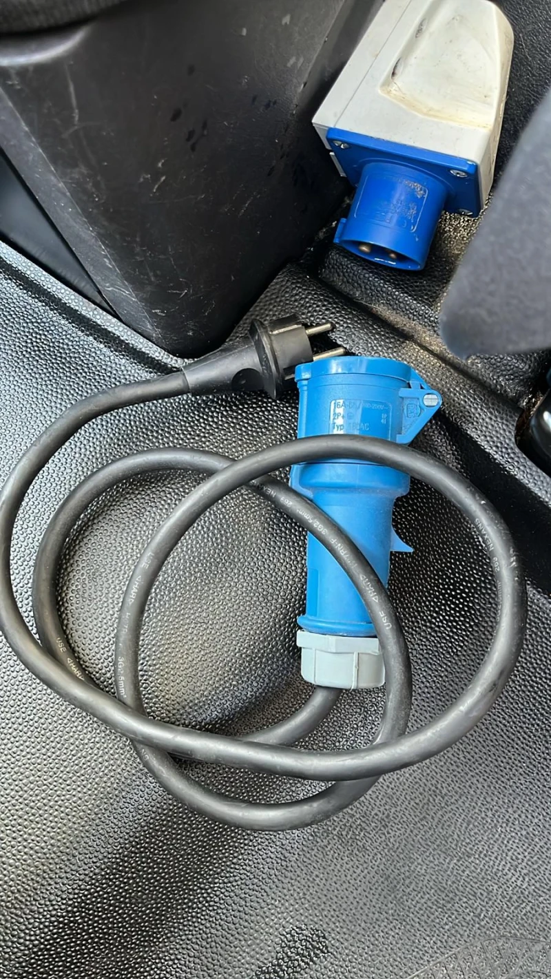 Ford Transit Custom 2.2 TDCI HLADILEN, снимка 14 - Бусове и автобуси - 52471707