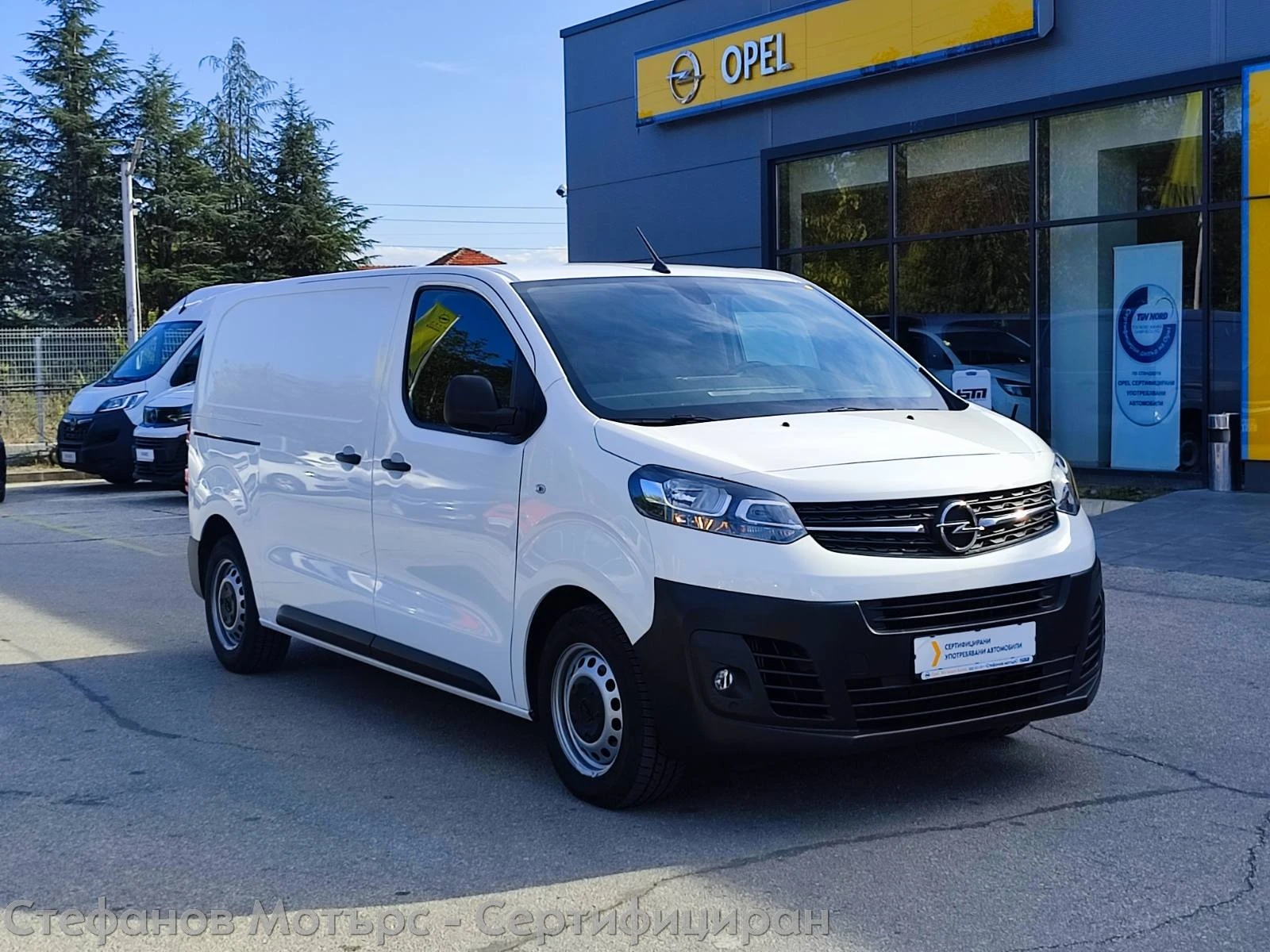 Opel Vivaro Cargo M Edition 1.5 D (120HP) MT6 - изображение 3