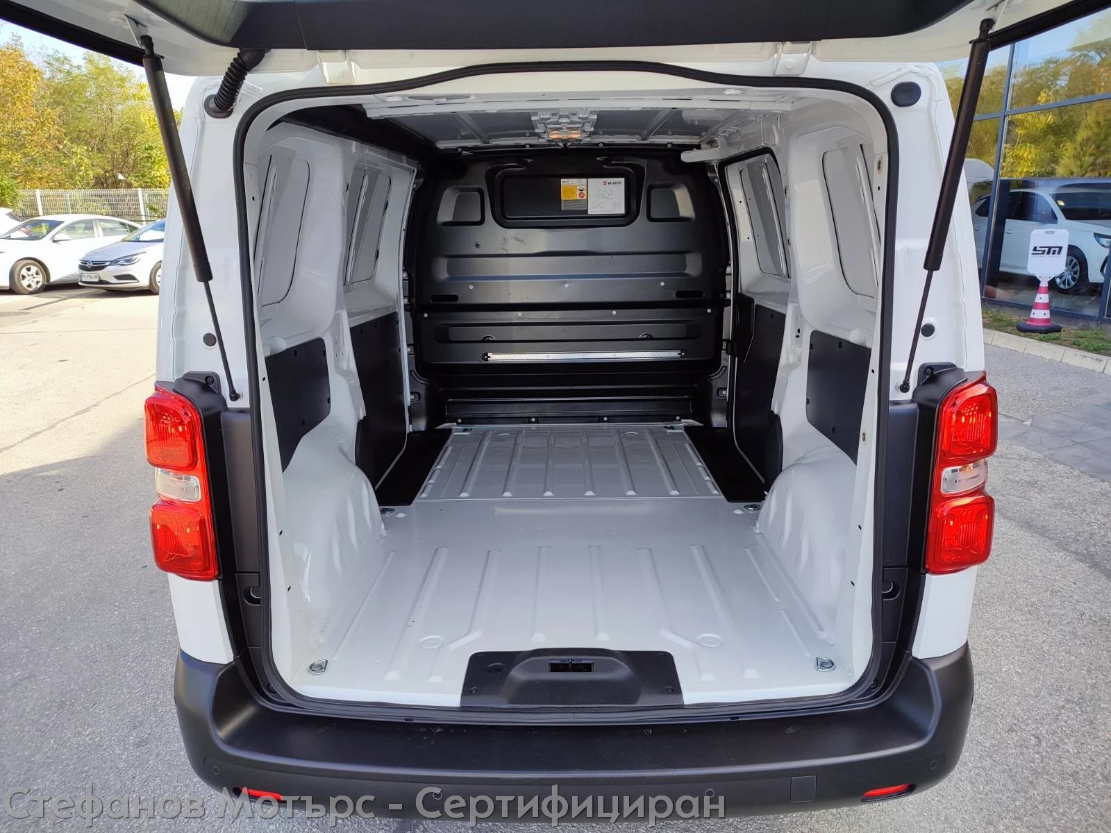 Opel Vivaro Cargo M Edition 1.5 D (120HP) MT6 - изображение 10