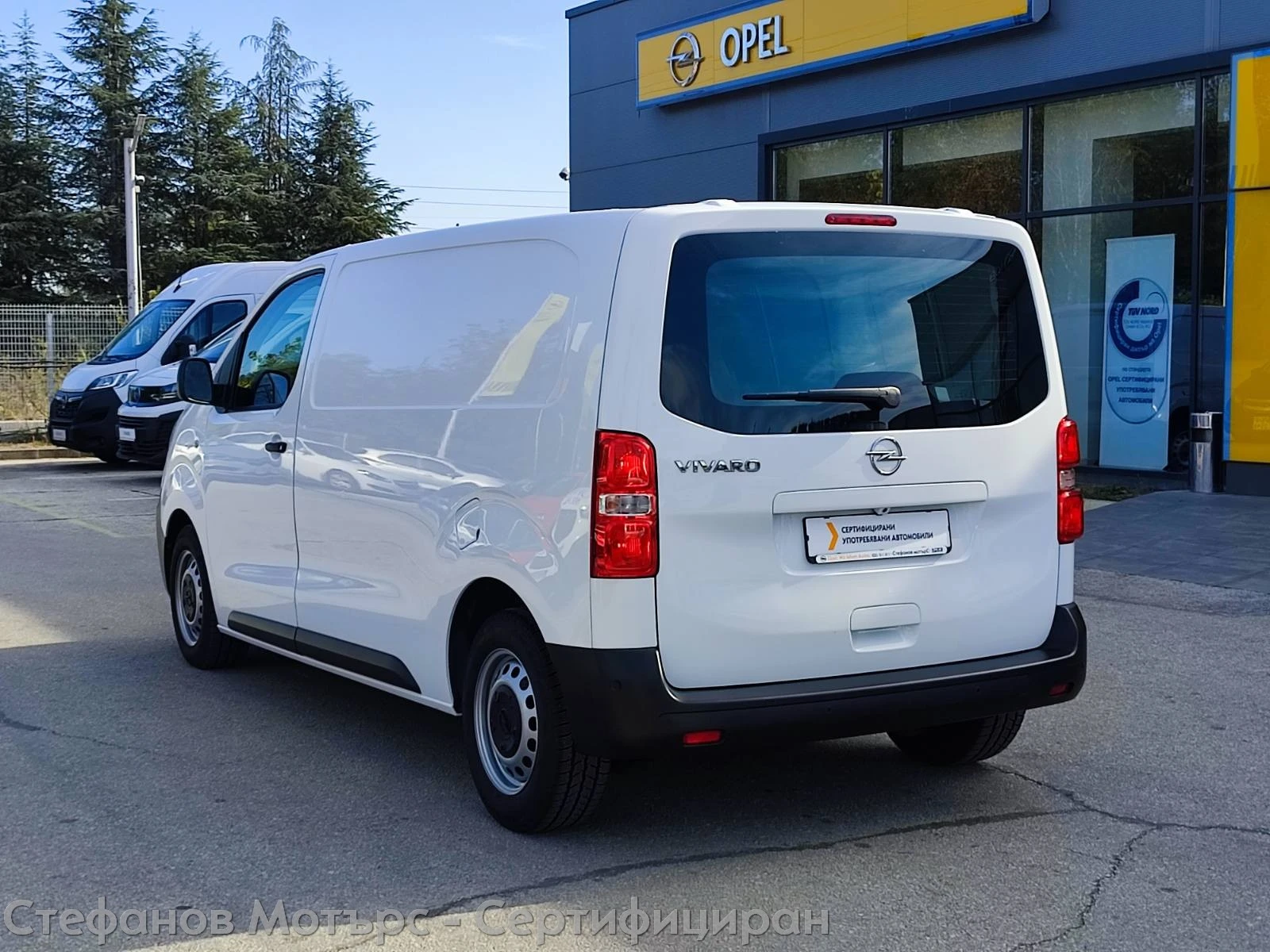 Opel Vivaro Cargo M Edition 1.5 D (120HP) MT6 - изображение 6