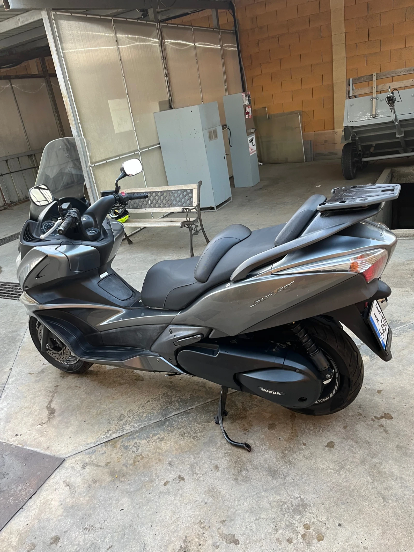 Honda Silver Wing T-400 - изображение 4