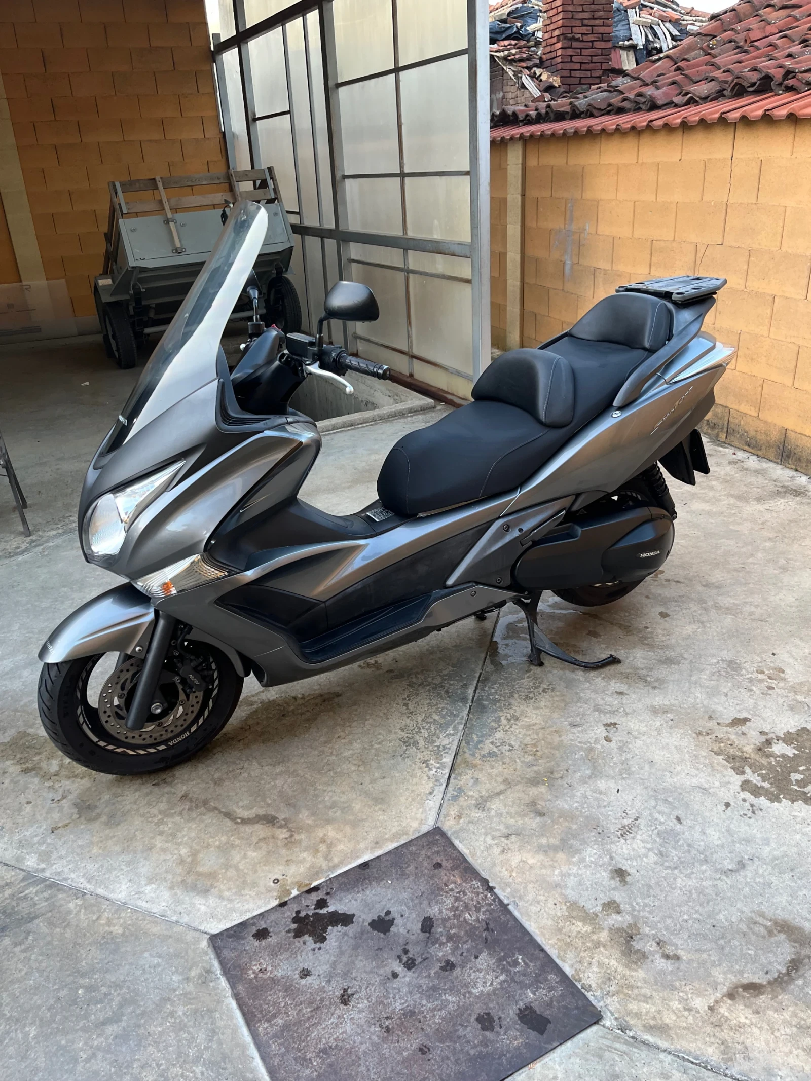 Honda Silver Wing T-400 - изображение 3