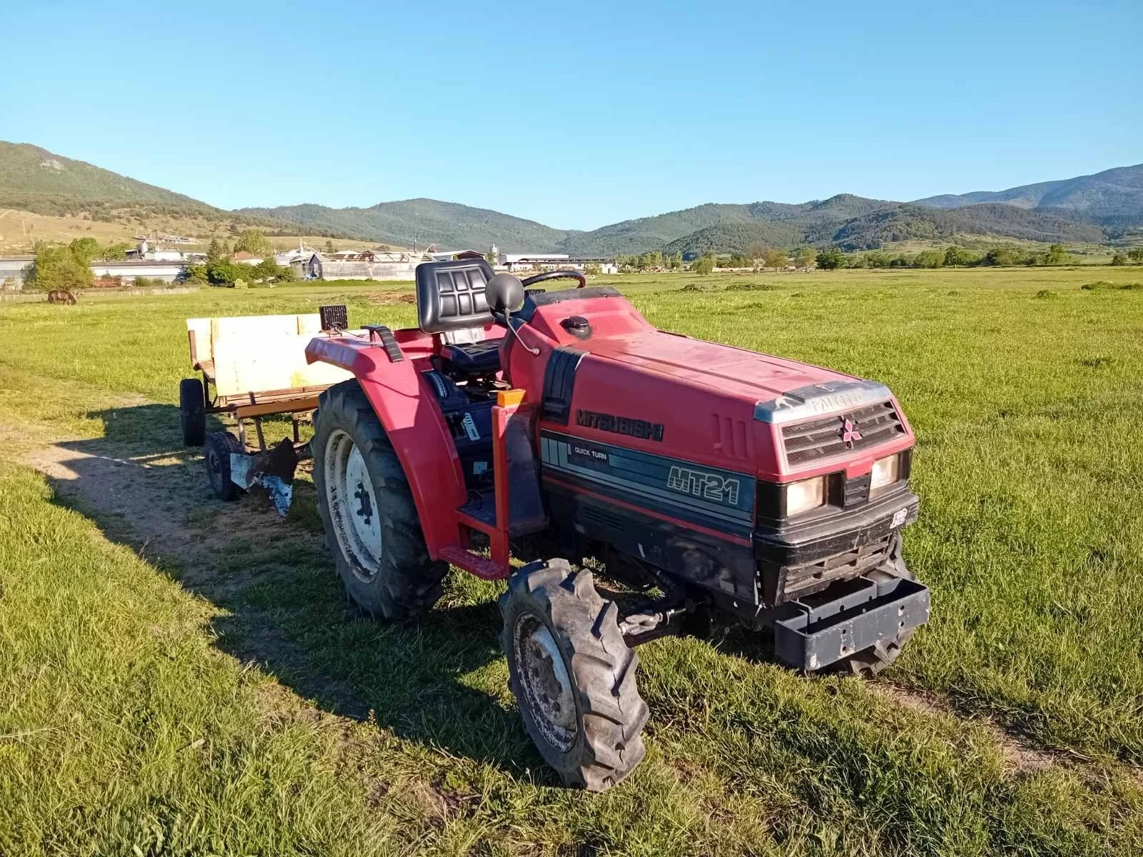Трактор Mitsubishi Митсубиши, снимка 1