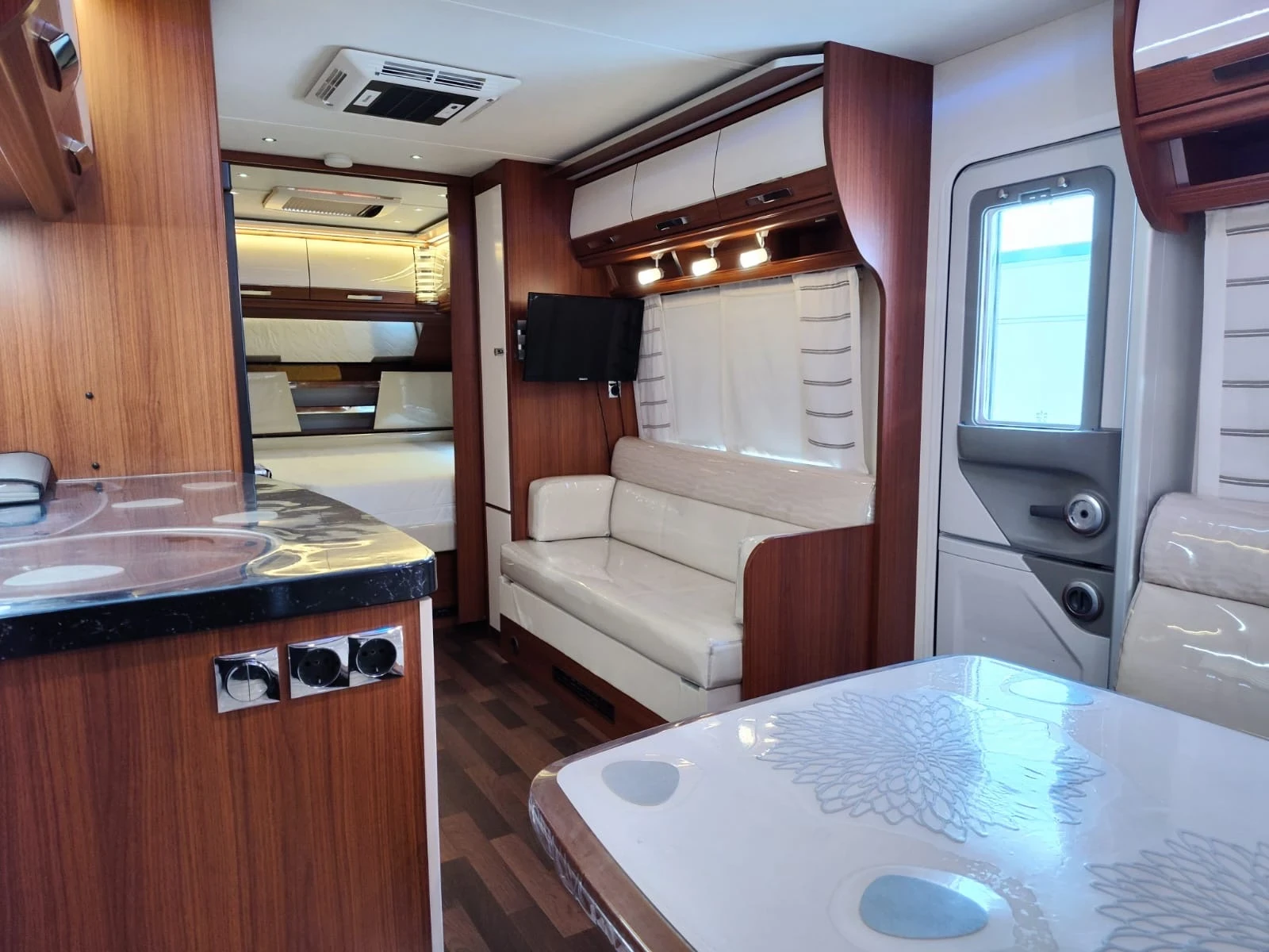 �������� Tabbert Puccini | Mobile.bg � ����������� 9