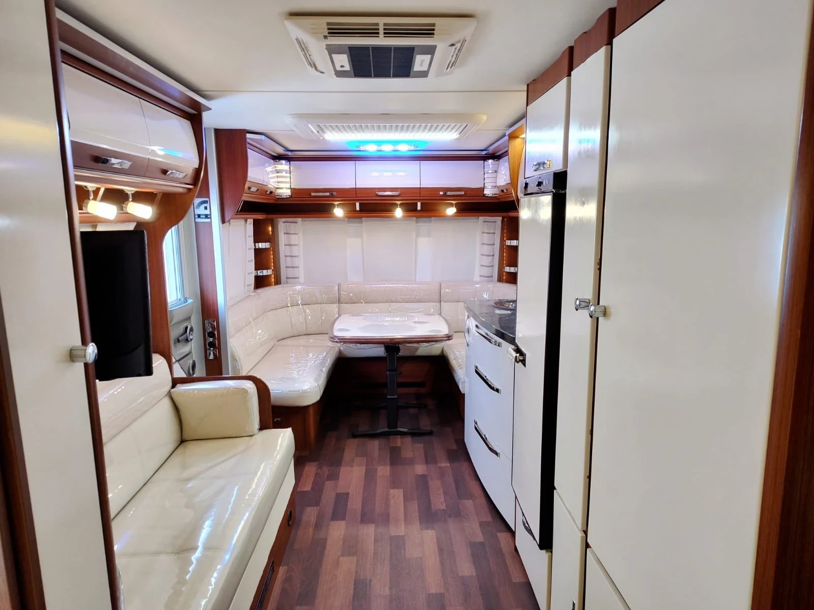 �������� Tabbert Puccini | Mobile.bg � ����������� 7