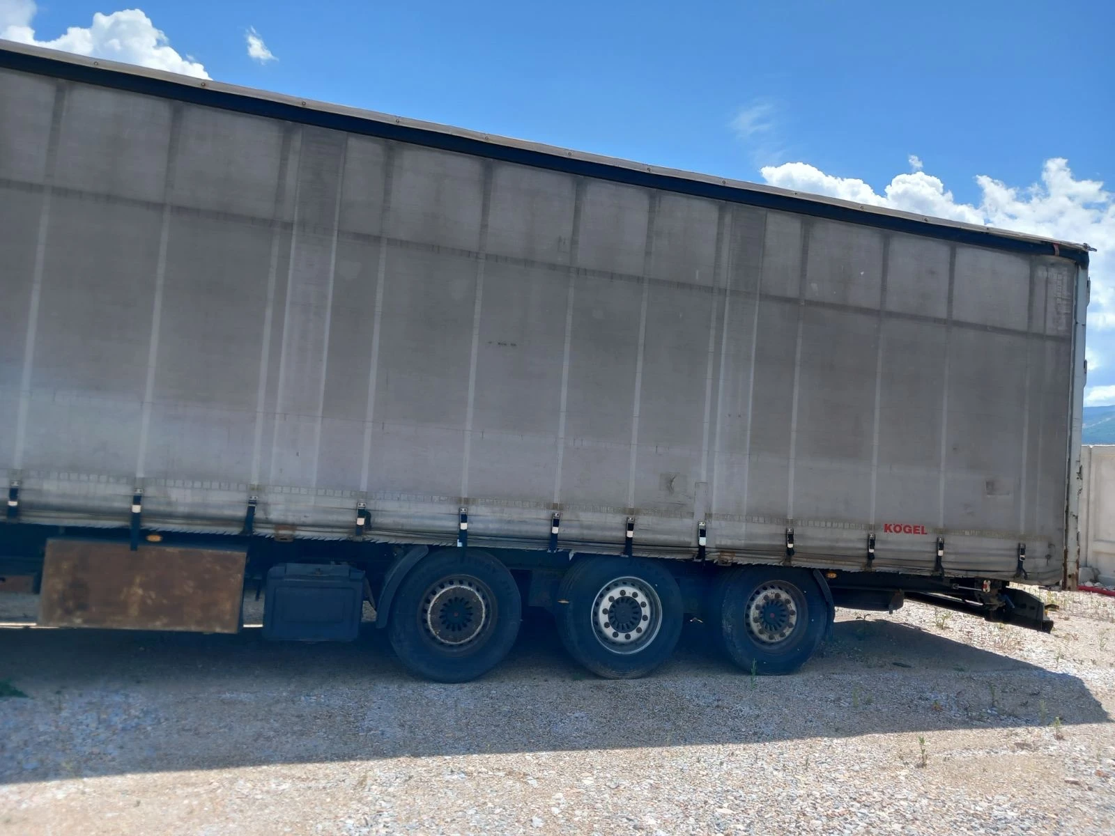 Полуремарке Koegel СН24, снимка 2 - Ремаркета - 55055875