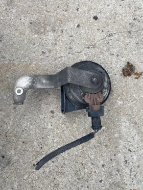 Клаксон за Volvo V50 D2 2010 година номер на частта A046522 / AM80S-55306 / 0055306, снимка 2