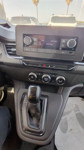 Renault Kangoo ЧИСТО НОВ, снимка 8