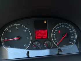 VW Touran 1.9TDI DSG - 4850 лв. / 2479.77 € - 10920651 9