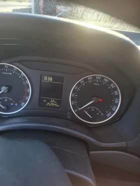 Skoda Octavia 1.6 TDI, снимка 7
