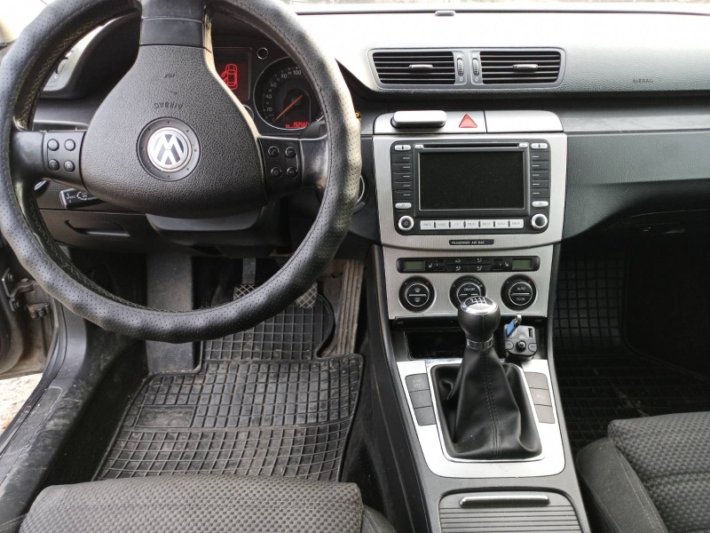 VW Passat 6, снимка 7 - Автомобили и джипове - 44587455