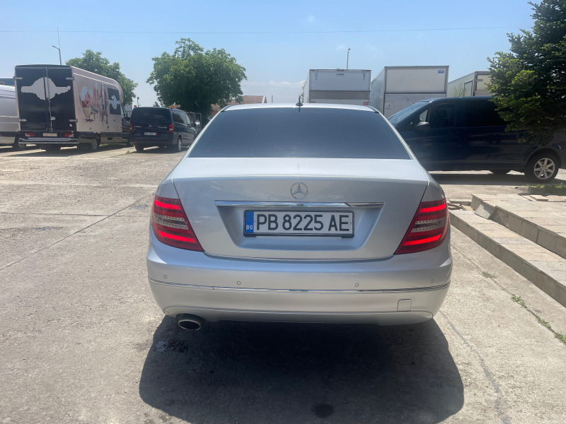 Mercedes-Benz C 220 AVANTGARDE/FACELIFT/NAVI/LED/1-ВИ СОБСТВЕНИК, снимка 5 - Автомобили и джипове - 46645236