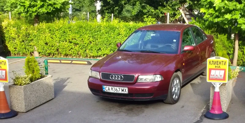 Audi A4, снимка 1 - Автомобили и джипове - 47651726