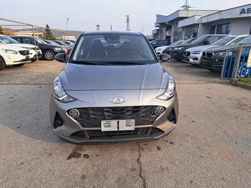 Hyundai I10, снимка 2 - Автомобили и джипове - 47873745