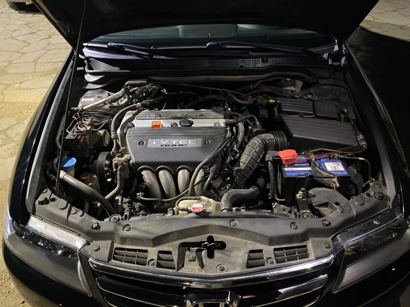 Honda Accord, снимка 11 - Автомобили и джипове - 52526371