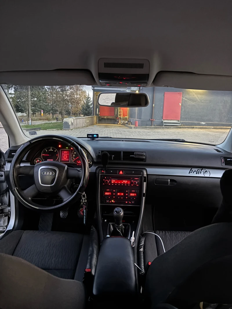 Audi A4, снимка 8 - Автомобили и джипове - 52480309