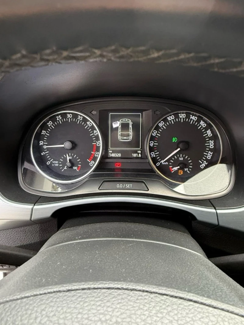 Skoda Fabia, снимка 13 - Автомобили и джипове - 52524457