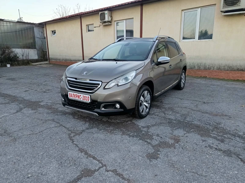 Peugeot 2008 PREMIUM AVTOMAT+ КОЖЕН САЛОН+ СЕРВИЗНА КНИЖКА, снимка 8 - Автомобили и джипове - 52776238